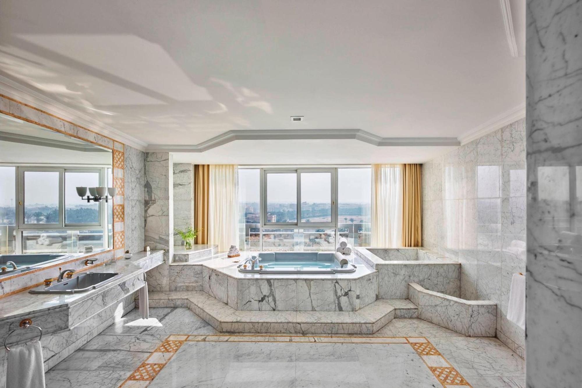 Jw Marriott Hotel 5*
